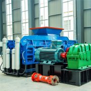 時產(chǎn)20噸的鉀長石制砂機多少錢一臺